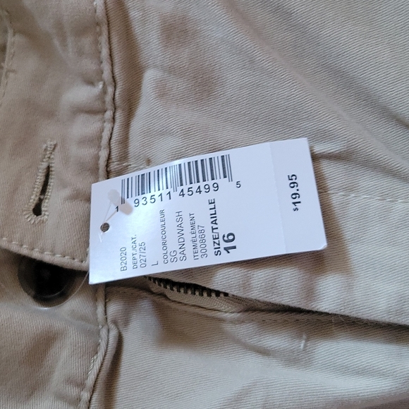 Boys Children's Place Shorts - Picture 2 of 3